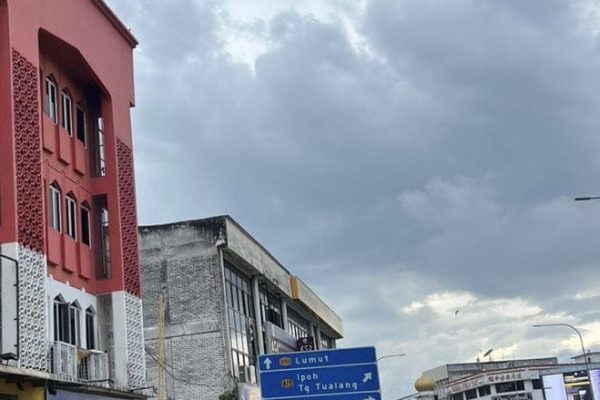 Suami serah diri di balai polis selepas bunuh isteri