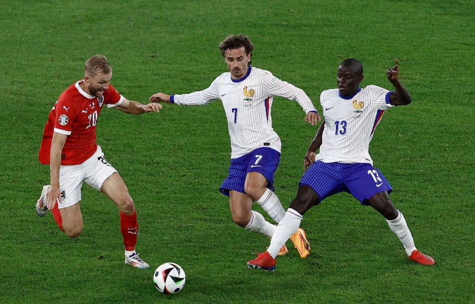Kante memukau kemudi jentera tengah Les Bleus