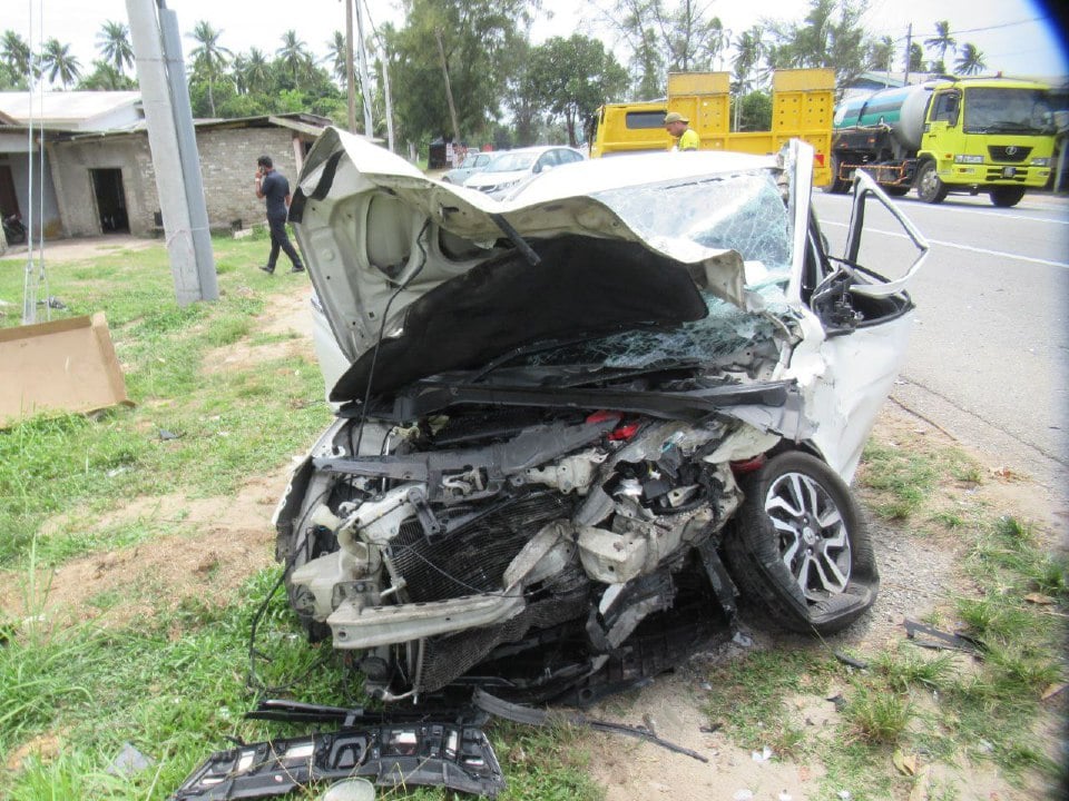 Tiga lelaki dikehendaki polis ditahan selepas kereta curi dinaiki terbabit kemalangan
