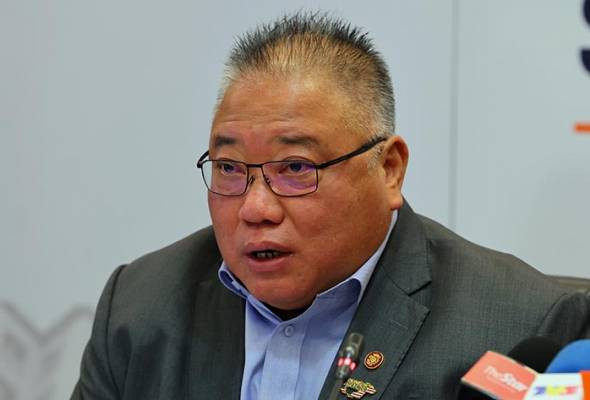 'Saya tak berniat mulakan perang mulut, tapi mahu pertahankan pegawai' - King Sing