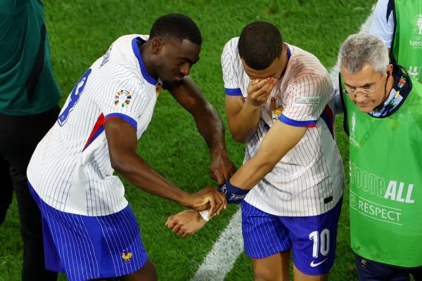 Mbappe akan pakai topeng muka - FFF