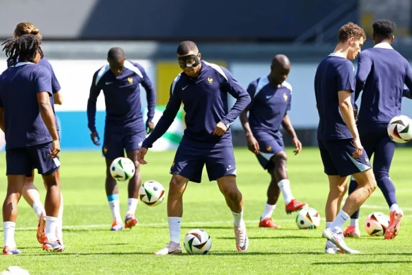 Mbappe mahu main jumpa Poland - Deschamps