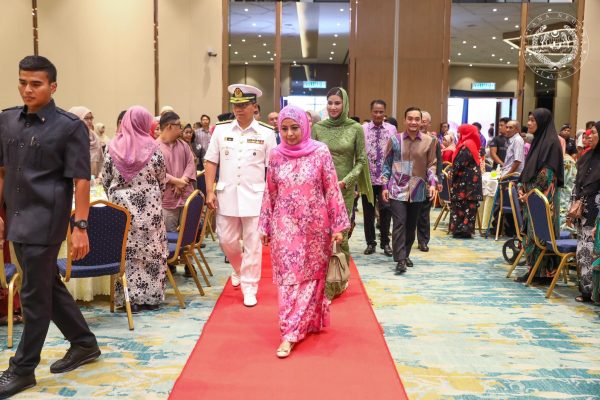 Raja Permaisuri Agong kurnia sumbangan Hari Raya Aidiladha ringan beban golongan miskin