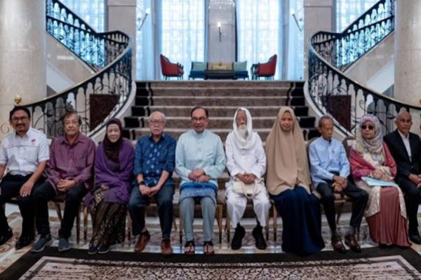 Kerajaan beri perhatian serius usaha angkat martabat seni, sastera negara - PM Anwar