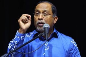 Dakwaan MCA dapat tekanan keluar BN dicipta kalangan tertentu - Zambry