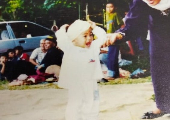 Siri Ke-17: Kisah Syeik Putra