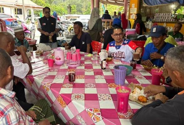 'Cukup main politik, sekarang masa untuk bekerja' - Awie