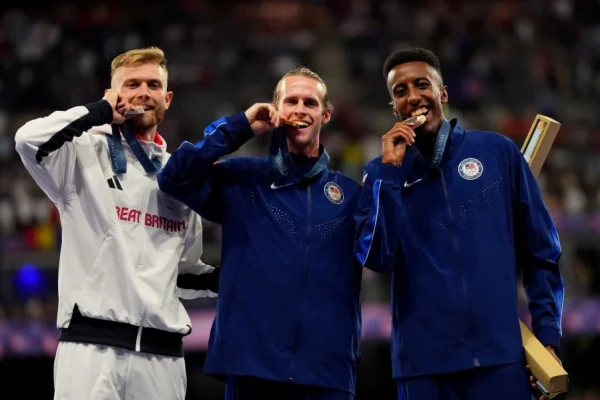Kejutan Hocker menang emas 1,500m Olimpik
