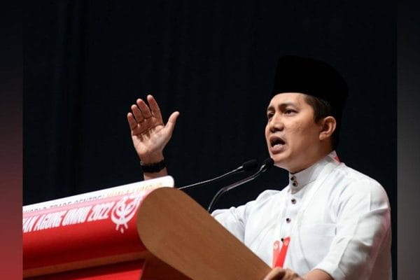 "Nenggiri bersuara, hujan bermula dari hulu”
