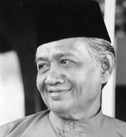 Tanah air memerlukan sastera