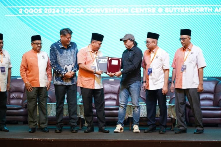 Kisah perjuangan tokoh seni silat Ustaz Hanafi Ahmad difilemkan