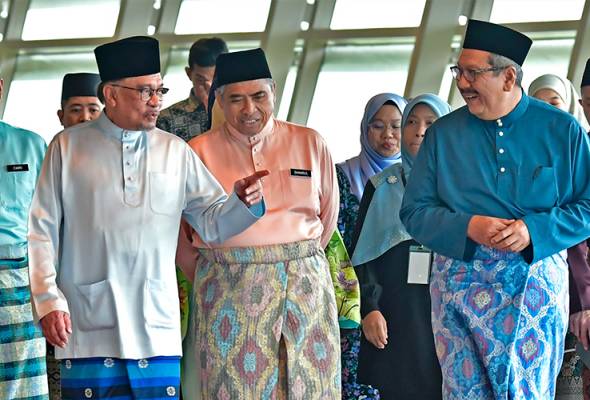 Kelayakan masuk perkhidmatan awam minimum SPM atau setara - PM Anwar