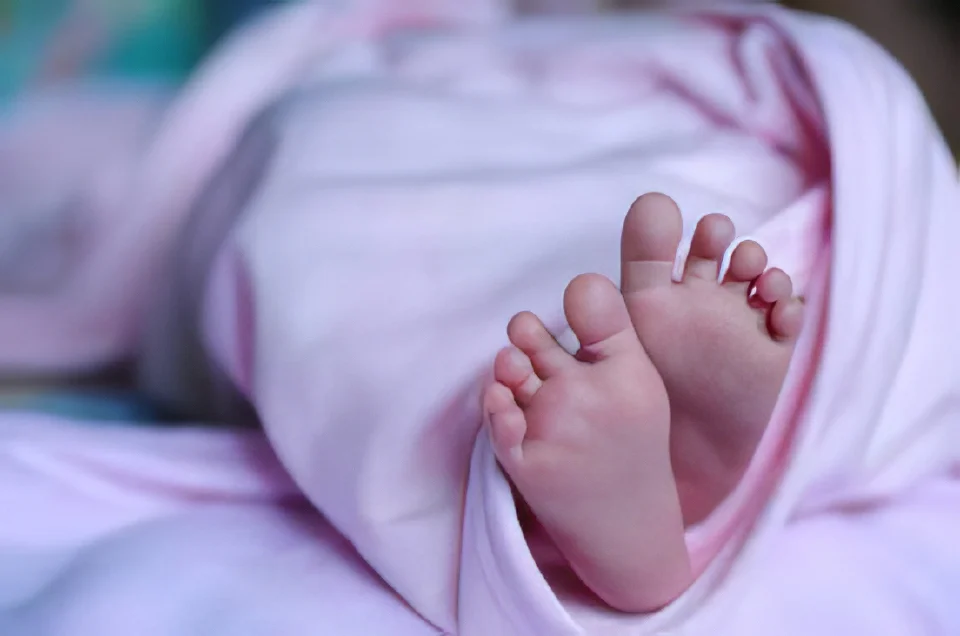 Budak 2 tahun maut jatuh dari tingkat 16 pangsapuri