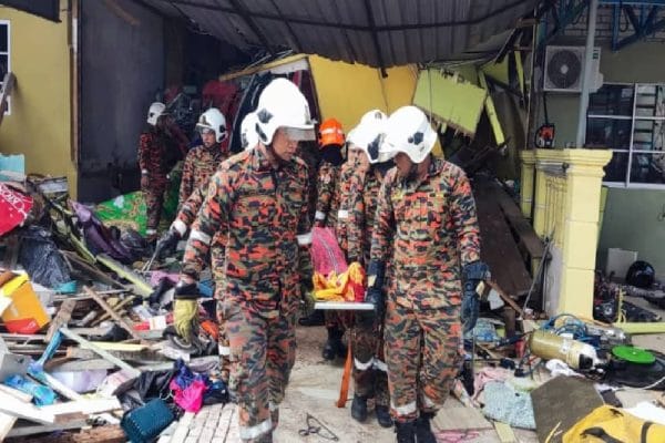 Wanita maut selepas rumah dirempuh treler