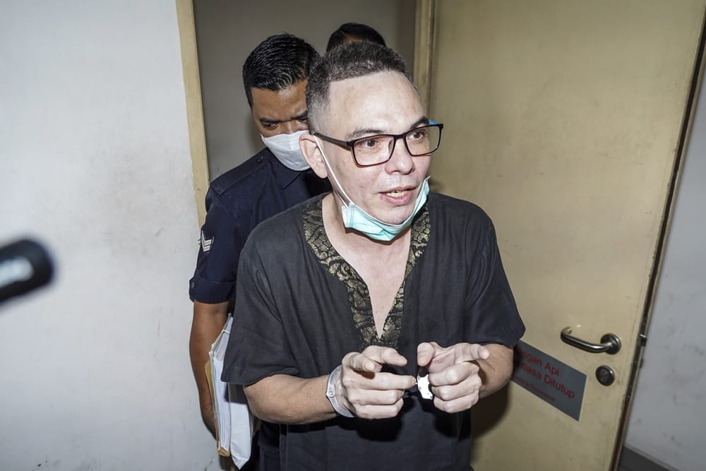 Yasin dipenjara seumur hidup dan 16 sebatan