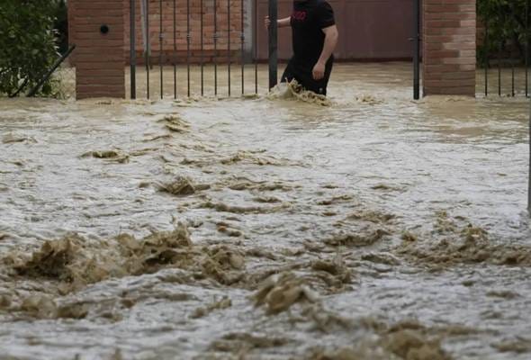 Itali isytihar darurat ke atas dua wilayah dilanda banjir