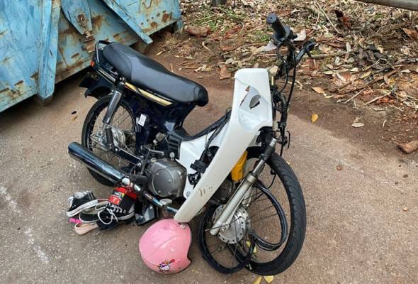 Dua beradik maut motosikal rempuh tong sampah roro di bahu jalan