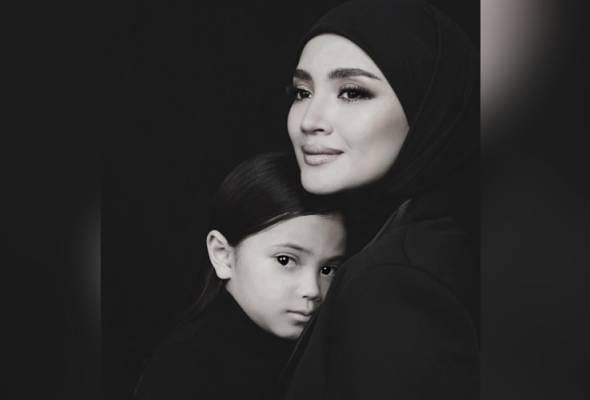 Demi maruah, Fazura nekad keputusan bercerai dengan Fattah Amin