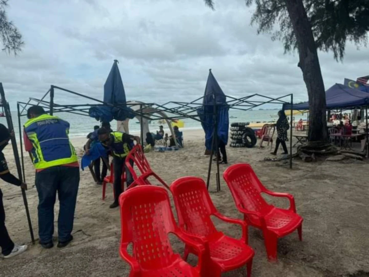'Khemah biru' di pantai Port Dickson diarah henti operasi