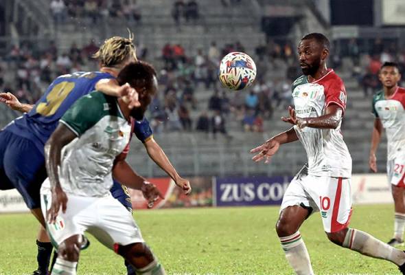 Liga Super: Kuching City kembali temui rentak kemenangan, Terengganu ikat Perak