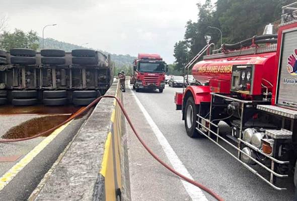 Pemandu maut lori tangki terbalik di Lebuhraya KL-Karak