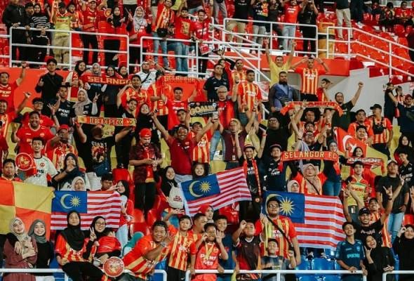 Sultan titah supaya pasukan, penyokong Selangor FC jaga tingkah laku