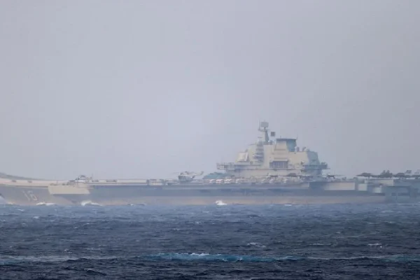 Taiwan 'berjaga-jaga' apabila kapal induk China dikesan di selatan negaranya