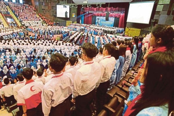 Anak orang kaya bayar RM7,520 belajar di UA, kerajaan tanggung kos RM80,623