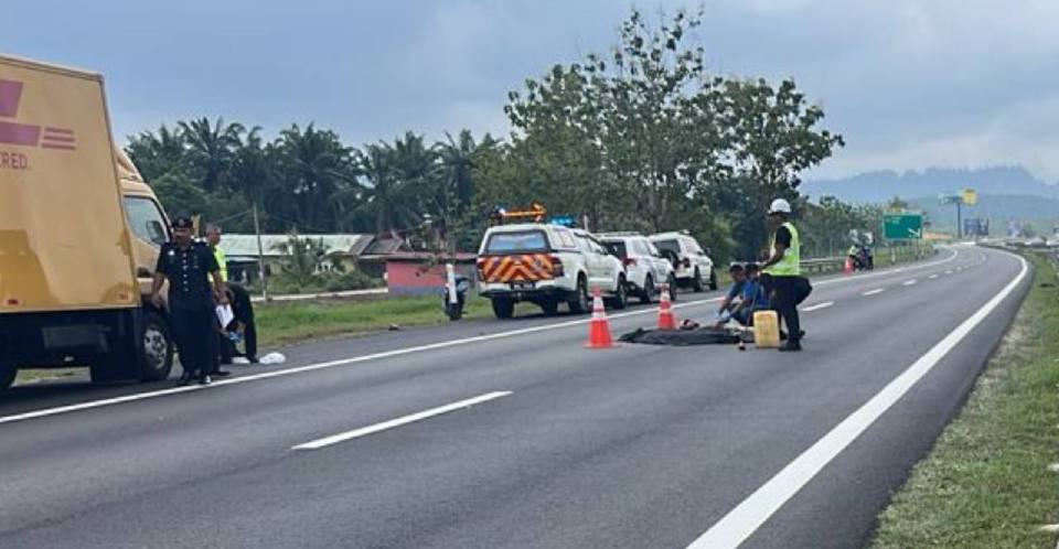 Dua penunggang maut, seorang dirempuh ketika terbaring atas jalan