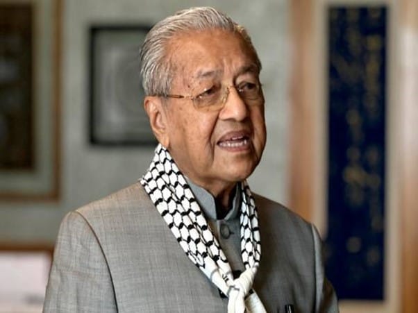 “Ambil tahu situasi di Asia Barat” - Amaran Tun M kepada negara kecil