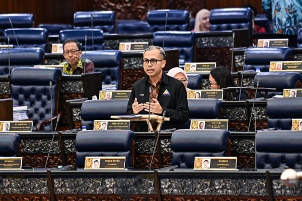 Platform media sosial akan didakwa jika tiada lesen