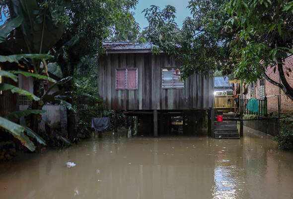 Banjir: Mangsa di empat negeri bertambah, Johor pulih