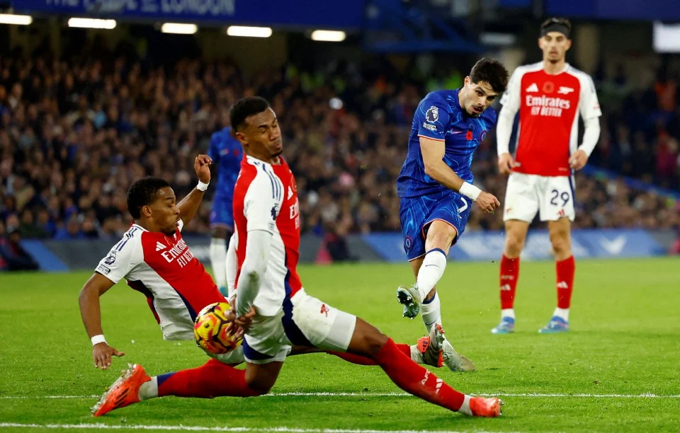Neto hampakan Arsenal di Stamford Bridge