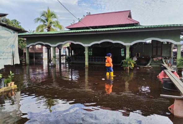 Status air sungai menaik, JPS keluar amaran banjir di Perak
