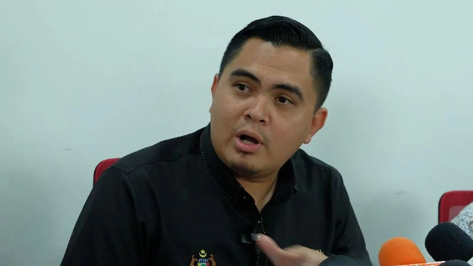 'Saya rela hati bersedia jadi orang tengah' - Dr Muhamad Akmal