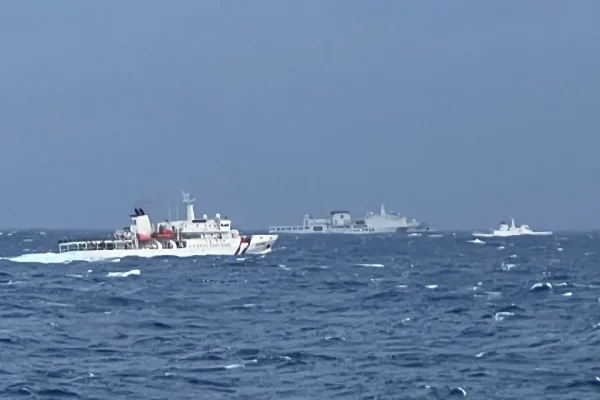 Taiwan berjaga-jaga kehadiran kapal perang China