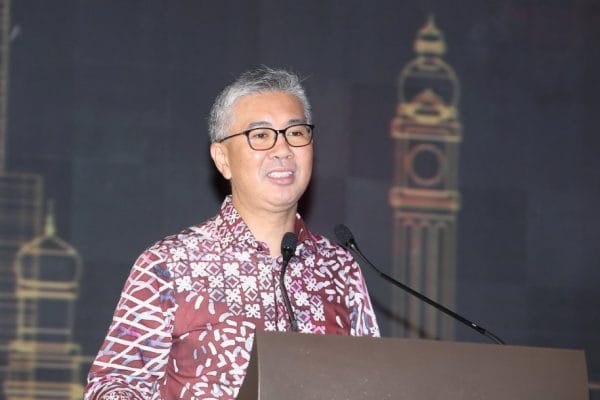 Tengku Zafrul akan tamatkan desas desus sertai PKR dalam masa terdekat