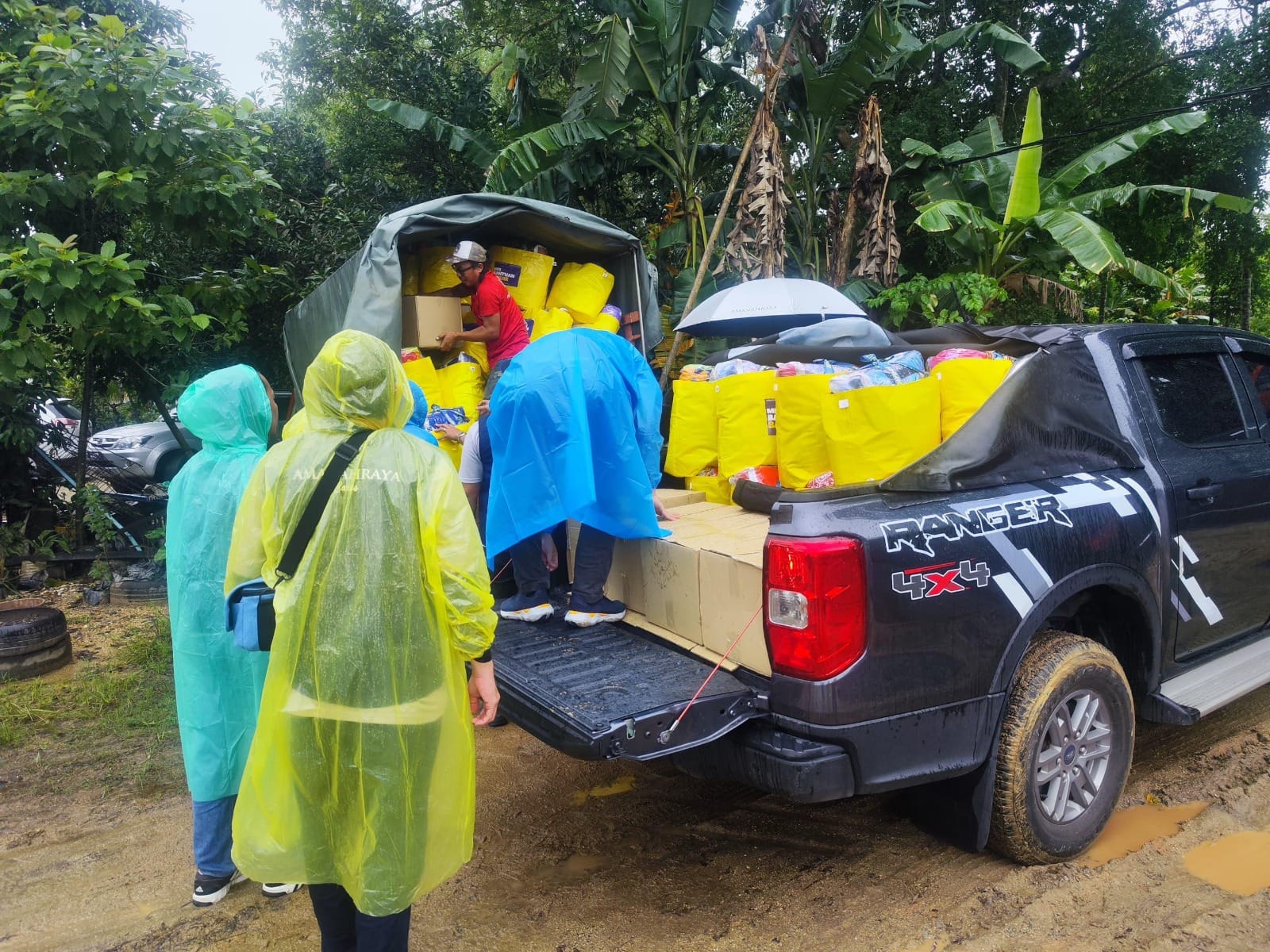AmanahRaya REIT hulur bantuan kepada mangsa banjir di Kelantan