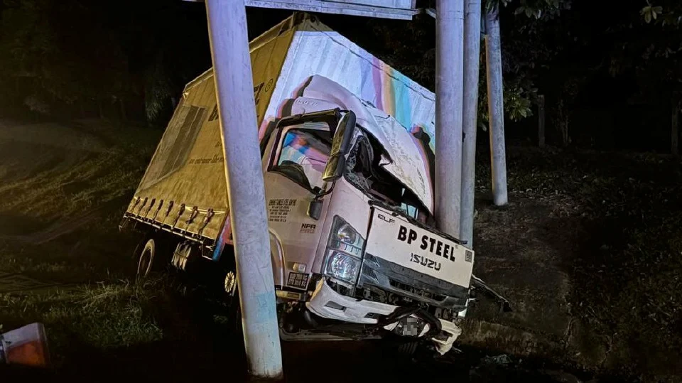 Identiti kelindan lori maut dalam nahas di Gurun sudah dikenal pasti