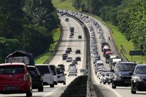 Tahun Baharu Cina: Aliran trafik perlahan, 'smart lane' dibuka kurangkan kesesakan