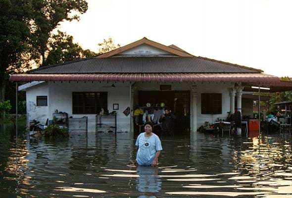 Kampung Sungai Rokam, Taman Cempaka dinaiki air akibat hujan lebat