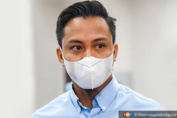 Pemimpin PKR tempelak MCA kritik Akmal isu sandwic