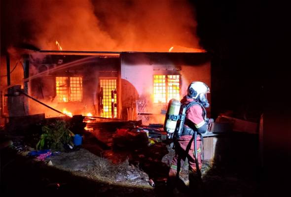 Tiga beranak di Ulu Tiram maut melecur, rumah terbakar