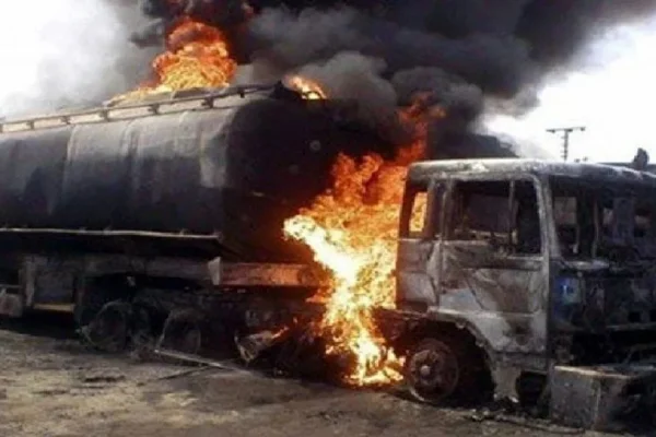 70 terbunuh akibat letupan trak tangki minyak di Nigeria