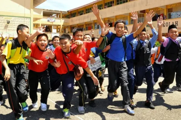 Sesi persekolahan kembali Januari bermula tahun depan