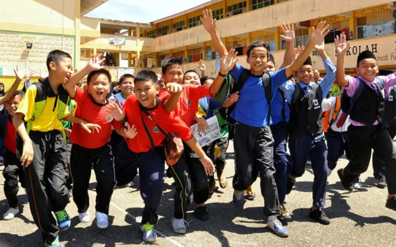 Sesi persekolahan kembali Januari bermula tahun depan