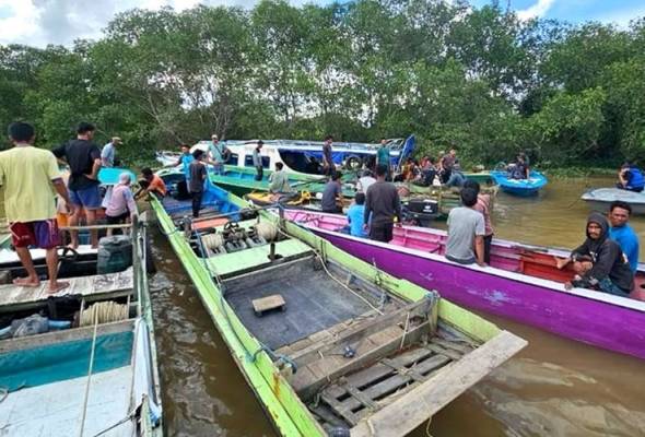 3 maut, 4 hilang selepas bot laju terbalik di Kalimantan Utara