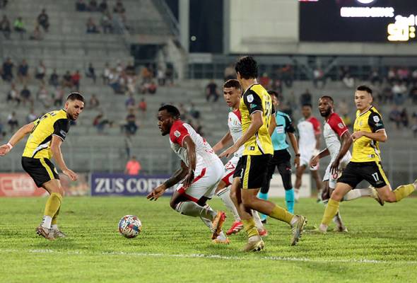 Liga Super: Kuching City bangkit ikat Perak, Penang FC menang besar di Kota Bharu