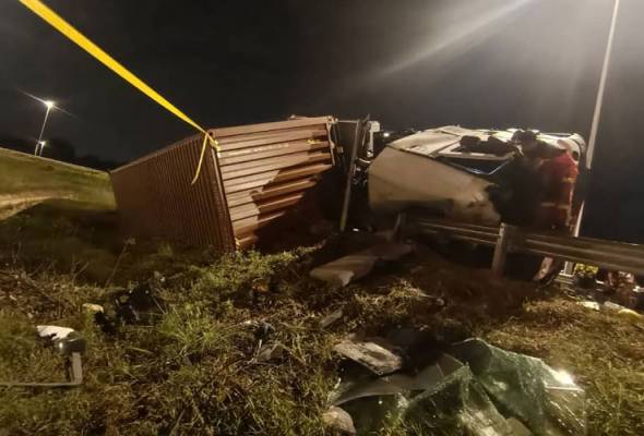 Pemandu lori maut kemalangan di WCE