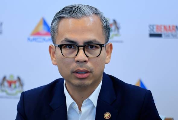 Pempengaruh media sosial diingatkan tidak keterlaluan hasilkan kandungan - Fahmi